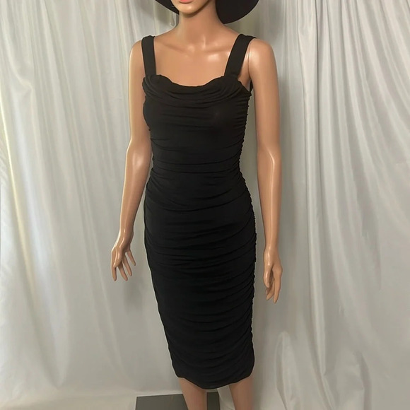 The Everything Black Dress Rouched Mesh MIDI - Picture 1 of 13